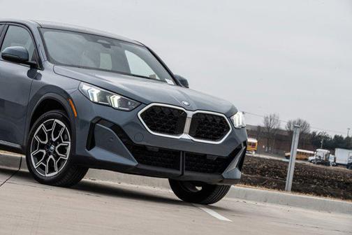 2025 BMW X2 xDrive28i
