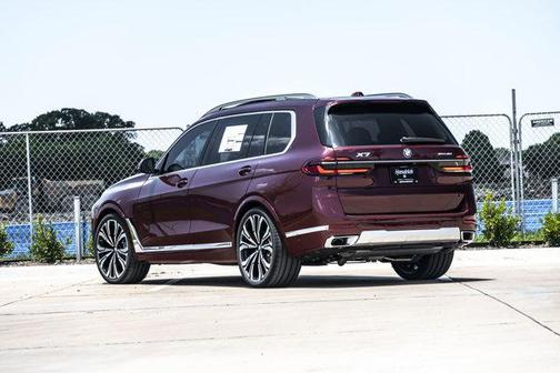 2026 BMW X7 xDrive40i