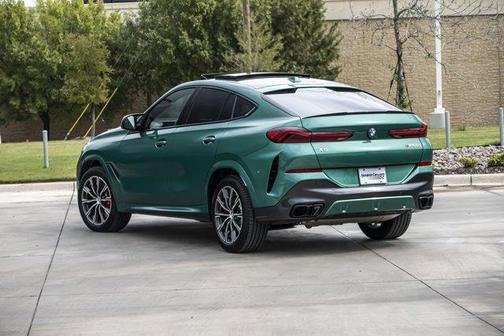 2025 BMW X6 M60i