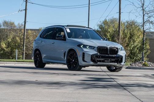 2026 BMW X5 M60i