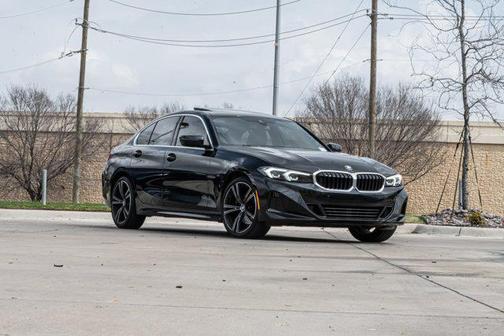 2024 BMW 330 330i Sedan