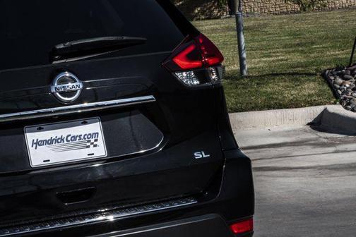 2017 Nissan Rogue SL