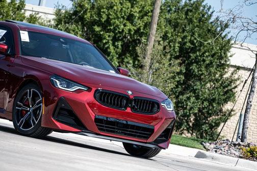 2025 BMW 230 i