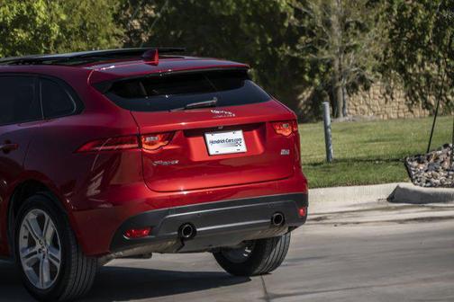 2018 Jaguar F-PACE 35t R-Sport