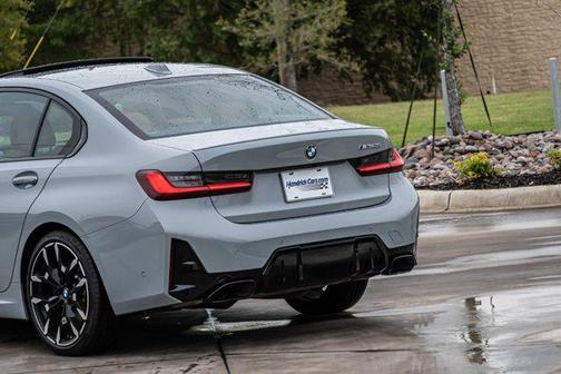 2025 BMW M340 M340i