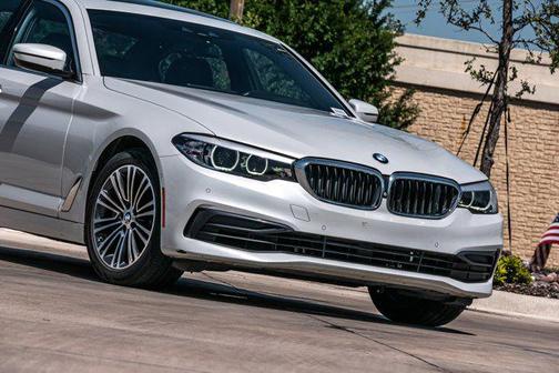 2019 BMW 540 540i
