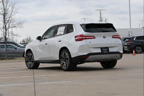 Mineral White Metallic 2026 BMW X3 30 xDrive