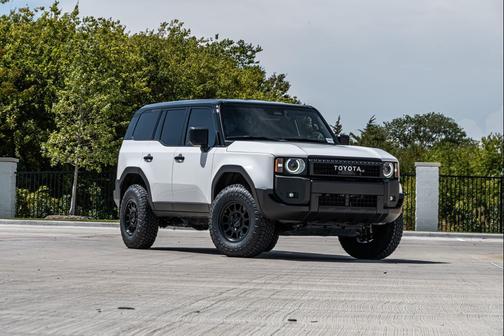 Ice Cap 2025 Toyota Land Cruiser 1958