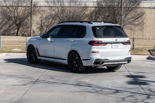 2023 BMW X7 xDrive40i