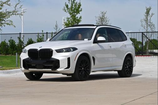 Mineral White Metallic 2025 BMW X5 sDrive40i