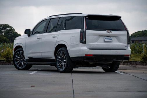 2022 Cadillac Escalade Sport