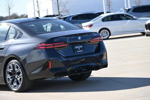 2026 BMW 550e xDrive