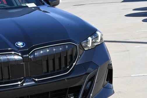 2026 BMW 550e xDrive