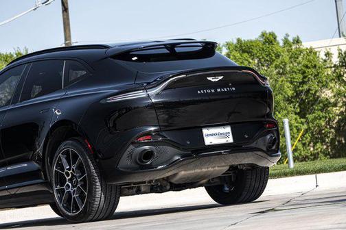 2021 Aston Martin DBX Base