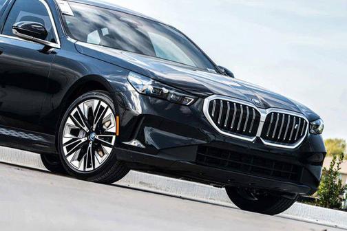2025 BMW i5 eDrive40