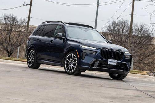 2025 BMW X7 M60i