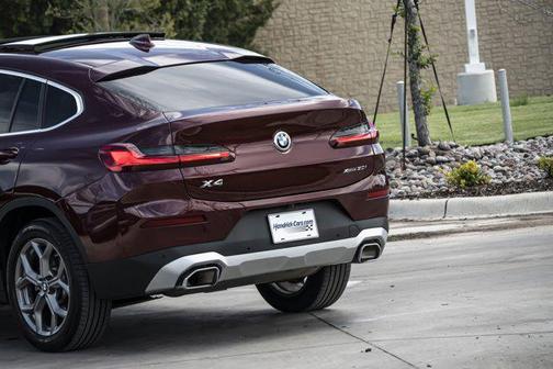 2025 BMW X4 xDrive30i