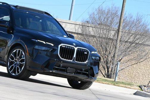 2026 BMW X7 M60i