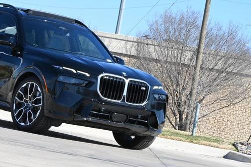2026 BMW X7 M60i
