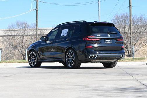 2026 BMW X7 M60i
