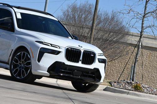 2026 BMW X7 M60i
