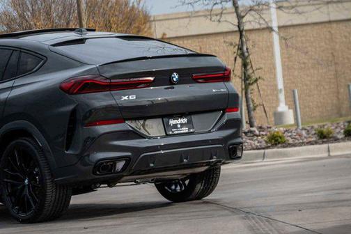 2026 BMW X6 xDrive40i