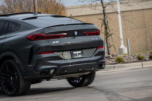 2026 BMW X6 xDrive40i