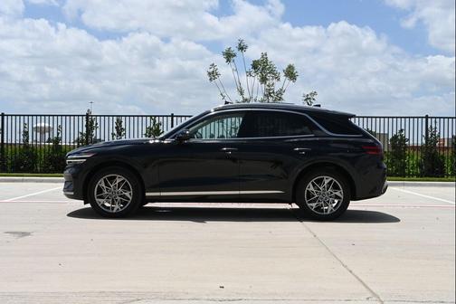 Vik Black 2022 Genesis GV70 2.5T AWD