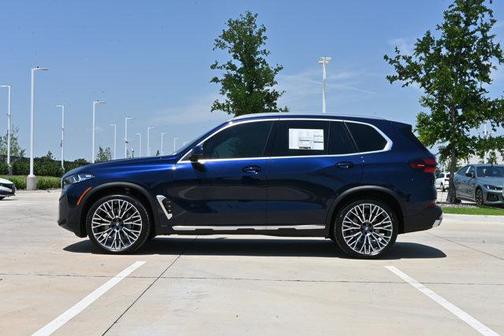 Tanzanite Blue II Metallic 2026 BMW X5 xDrive40i