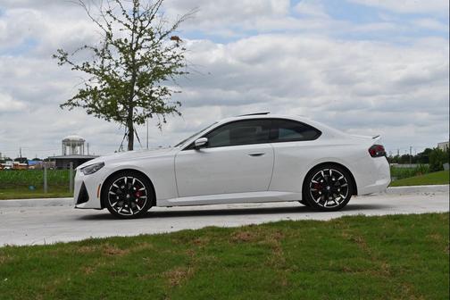 Mineral White Metallic 2026 BMW 230 230i