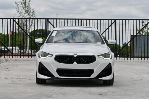 Mineral White Metallic 2026 BMW 230 230i