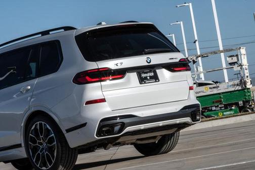 2026 BMW X7 xDrive40i