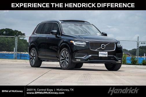 2022 Volvo XC90 T6 Momentum