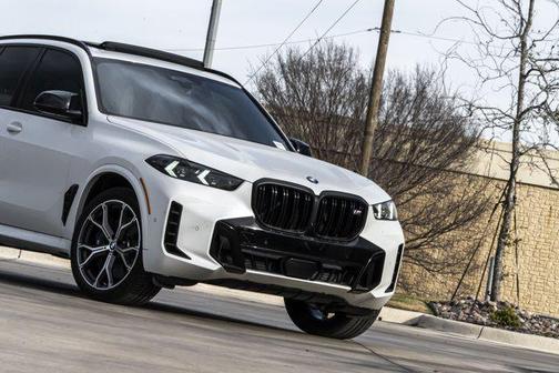 2024 BMW X5 M60i