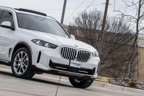 2025 BMW X5 xDrive40i