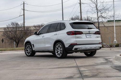 2025 BMW X5 xDrive40i