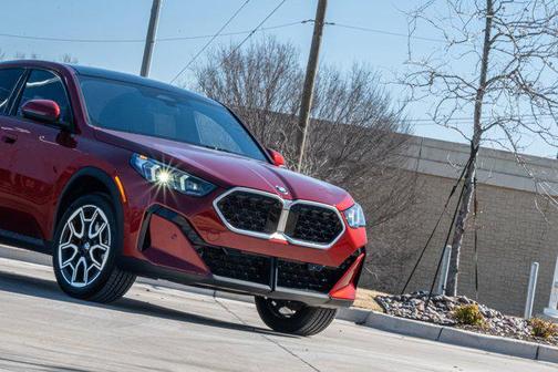 2025 BMW X2 xDrive28i