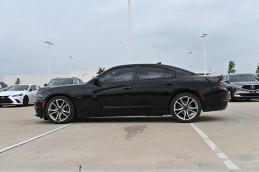 Pitch Black 2015 Dodge Charger R/T