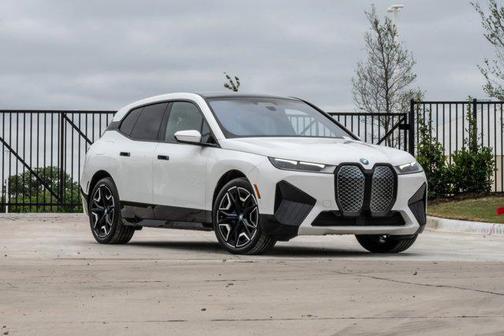 Alpine White 2024 BMW iX xDrive50