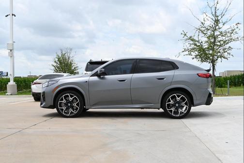 Frozen Pure Grey Metallic 2025 BMW X2 M35i
