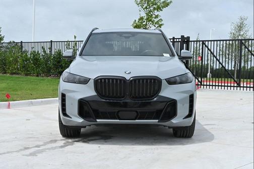 Brooklyn Grey Metallic 2024 BMW X5 sDrive40i