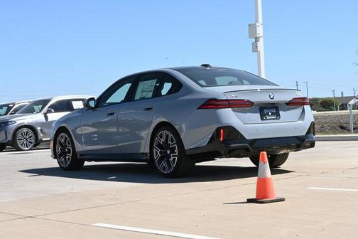 Brooklyn Grey Metallic 2026 BMW 540 xDrive