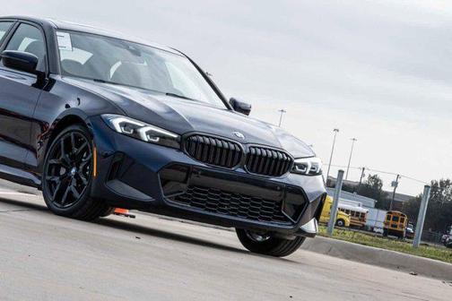 2026 BMW 330 i xDrive