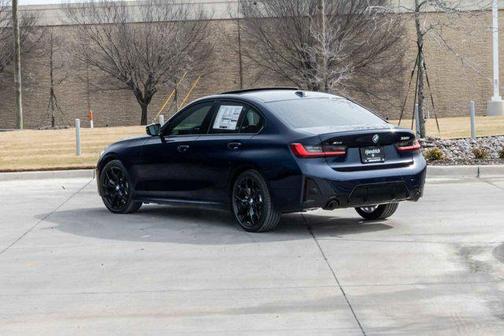 2026 BMW 330 i xDrive