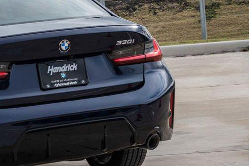 2026 BMW 330 i xDrive