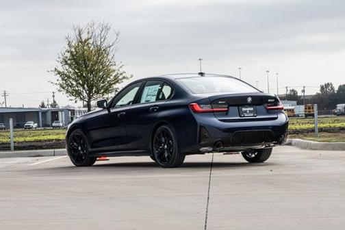 2026 BMW 330 i xDrive