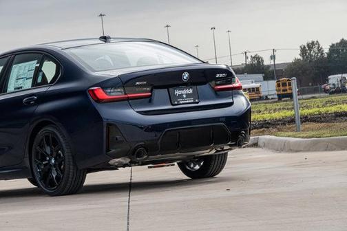 2026 BMW 330 i xDrive