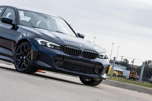 2026 BMW 330 i xDrive