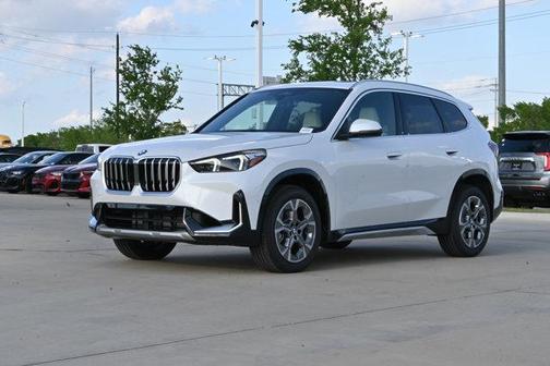Mineral White Metallic 2026 BMW X1 xDrive28i