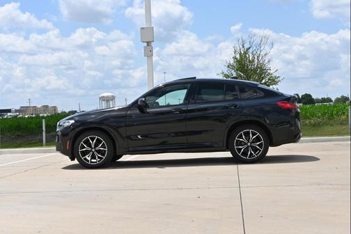 Black Sapphire Metallic 2023 BMW X4 xDrive30i